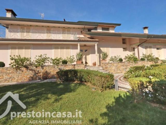 Villa Indipendente in vendita a Unione dei Comuni Circondario dell'Empolese Valdelsa, Fucecchio