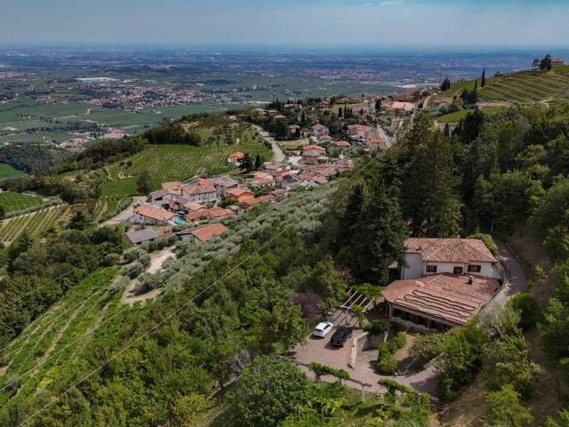 Villa Indipendente in vendita a Fumane, Veneto