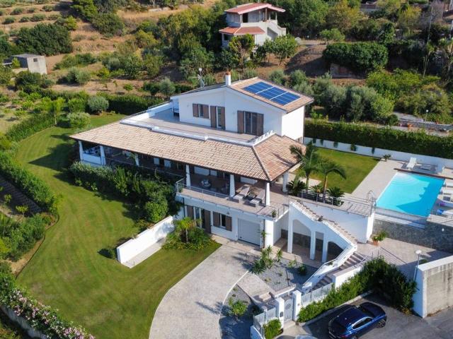 Villa Indipendente in vendita a Furnari, Sicilia