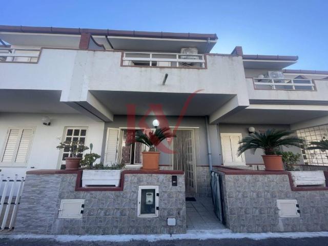 Villa Indipendente in vendita a Sajatine, Furnari