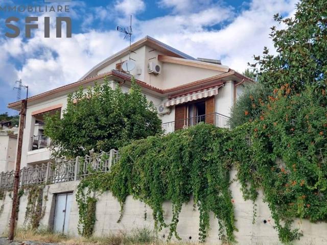 Villa Indipendente in vendita a Fuscaldo, Cosenza