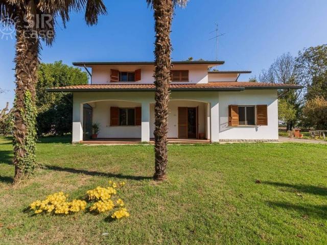 Villa Indipendente in vendita a Unione dei comuni della Bassa Romagna, Fusignano