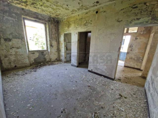 Villa Indipendente in vendita a Pieve Delmona, Gadesco-Pieve Delmona