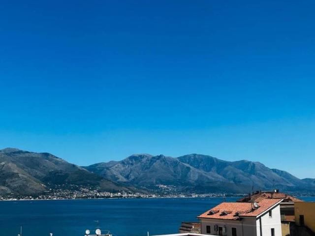 Villa Indipendente in vendita a Gaeta Medievale, Gaeta