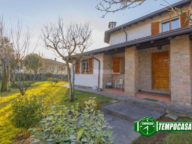 Villa Indipendente in vendita a Unione dei Comuni I Fontanili, Gaggiano