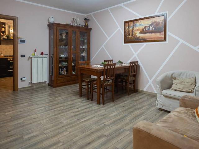 Villa Indipendente in vendita a Unione dei Comuni I Fontanili, Gaggiano