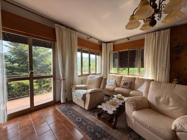 Villa Indipendente in vendita a Unione dell'Appennino Bolognese, Gaggio Montano