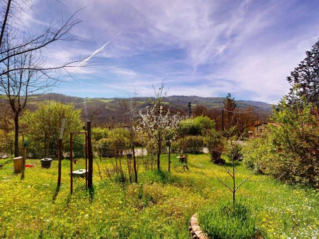 Villa Indipendente in vendita a Unione dell'Appennino Bolognese, Gaggio Montano