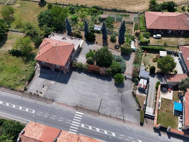 Villa Indipendente in vendita a Piemonte, Biella
