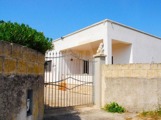 Villa Indipendente in vendita a Puglia, Lecce