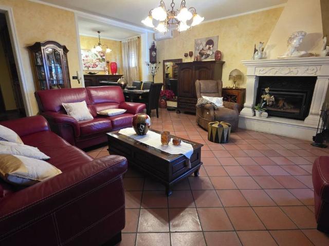 Villa Indipendente in vendita a Puglia, Lecce