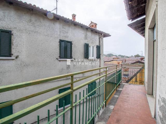 Villa Indipendente in vendita a Galbiate, Lombardia