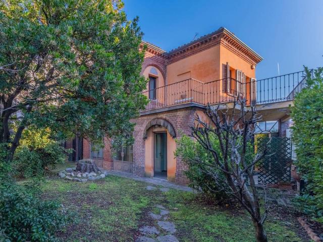 Villa Indipendente in vendita a Centro, Gallarate