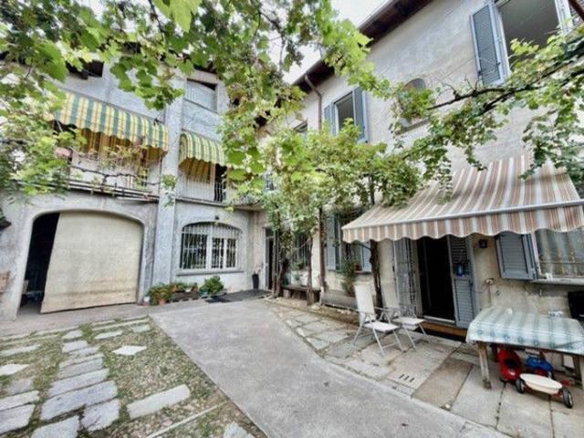 Villa Indipendente in vendita a Cedrate, Gallarate