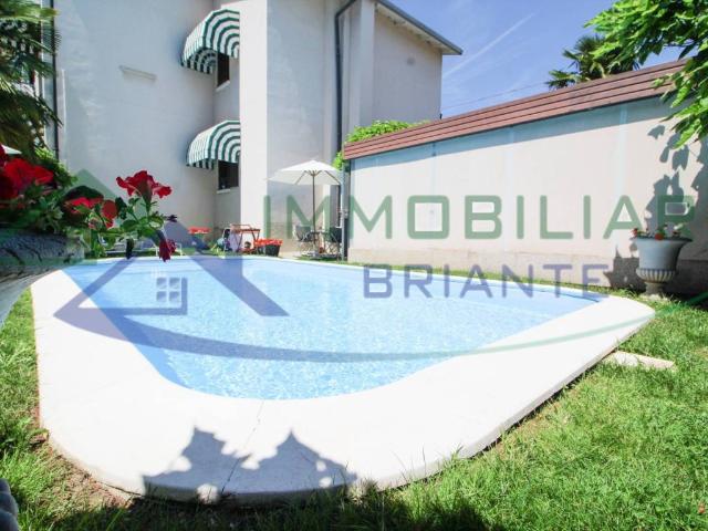 Villa Indipendente in vendita a Bettolino, Gallarate