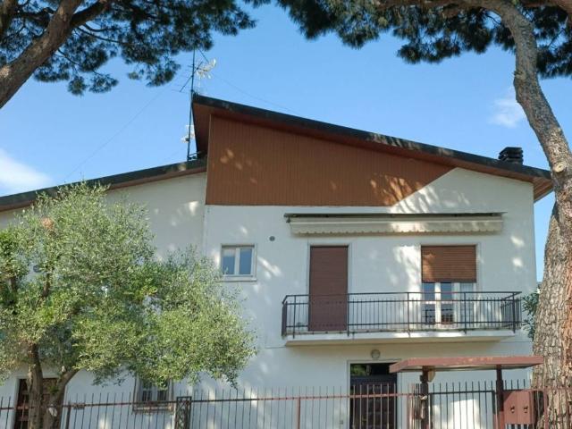 Villa Indipendente in vendita a Villaggio Sant'Andrea, Gallarate
