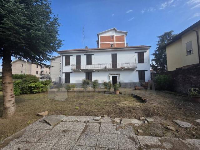 Villa Indipendente in vendita a Caiello, Gallarate