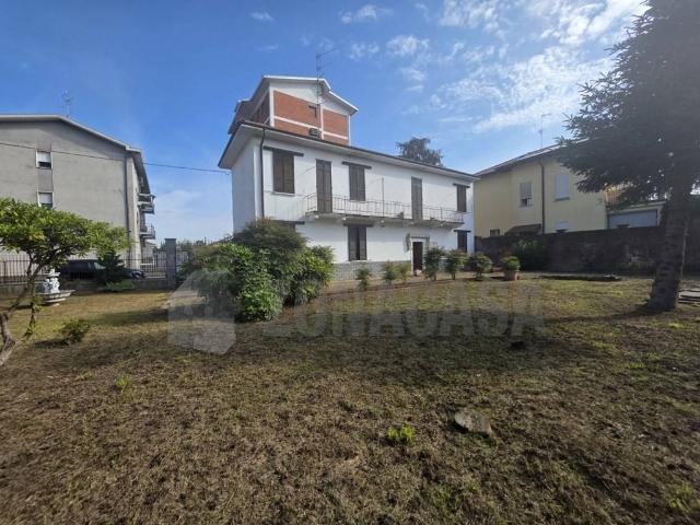 Villa Indipendente in vendita a Caiello, Gallarate