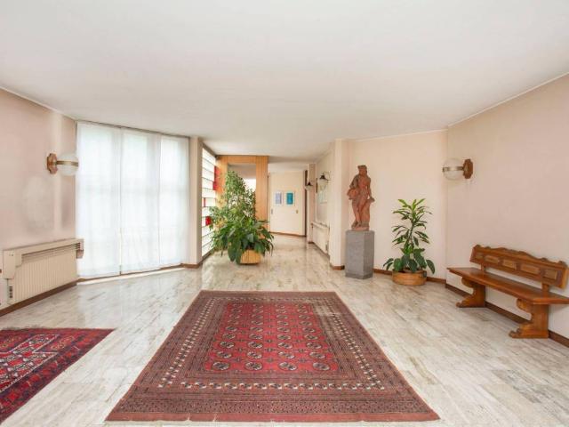 Villa Indipendente in vendita a Sciarè, Gallarate