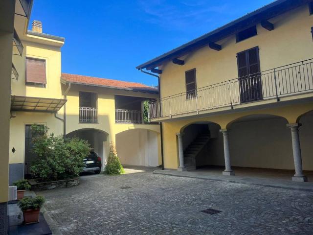 Villa Indipendente in vendita a Centro, Gallarate