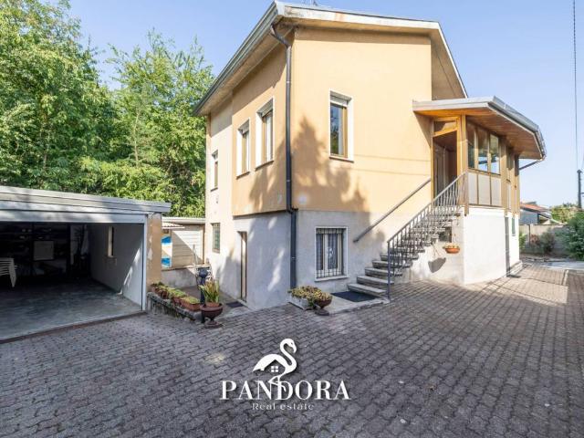 Villa Indipendente in vendita a Villaggio Sant'Andrea, Gallarate