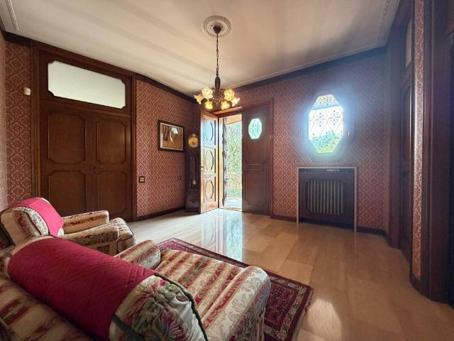 Villa Indipendente in vendita a Bettolino, Gallarate