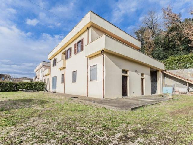 Villa Indipendente in vendita a Gallese, Lazio