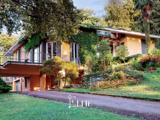 Villa Indipendente in vendita a Galliate Lombardo, Lombardia