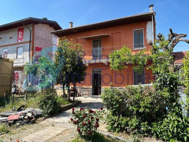 Villa Indipendente in vendita a Bornate, Piemonte