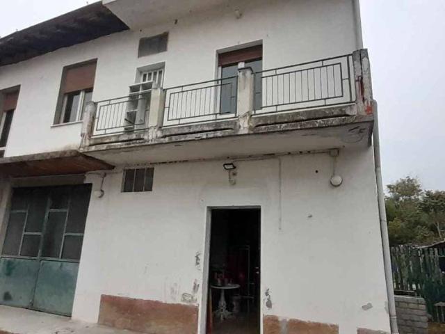 Villa Indipendente in vendita a Casino Annoni, Galliate