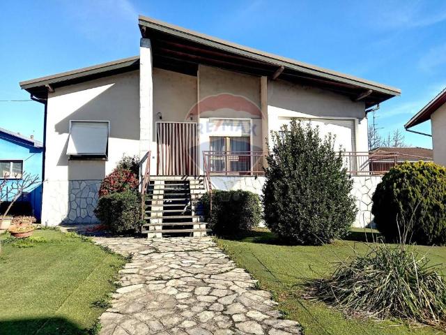 Villa Indipendente in vendita a Borgo, Galliate