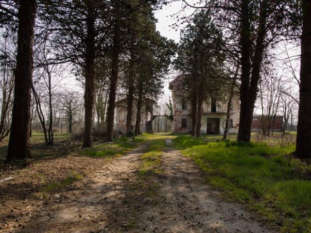 Villa Indipendente in vendita a Cascina Gadda, Galliate
