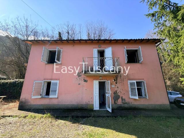 Villa Indipendente in vendita a Unione Comuni Garfagnana, Gallicano