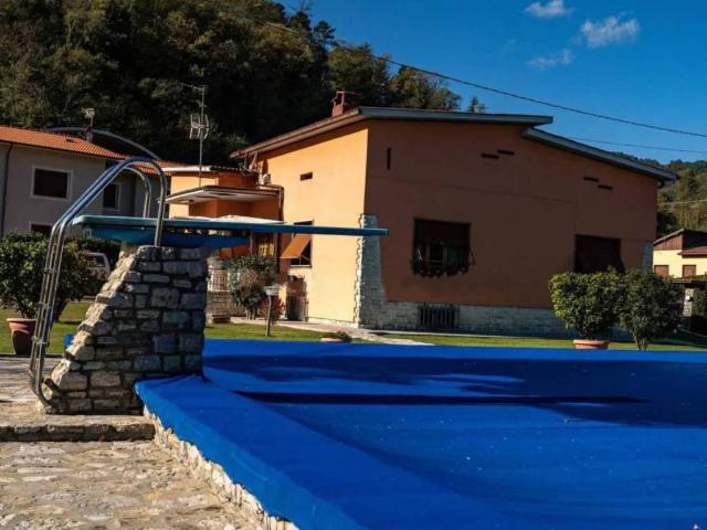 Villa Indipendente in vendita a Gallicano, Lucca