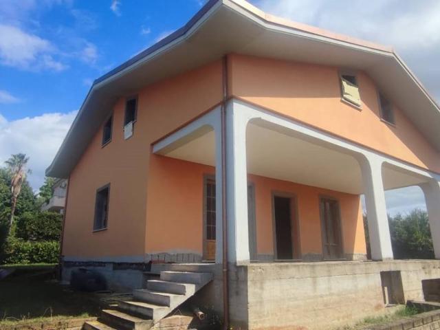 Villa Indipendente in vendita a Roma Capitale, Lazio