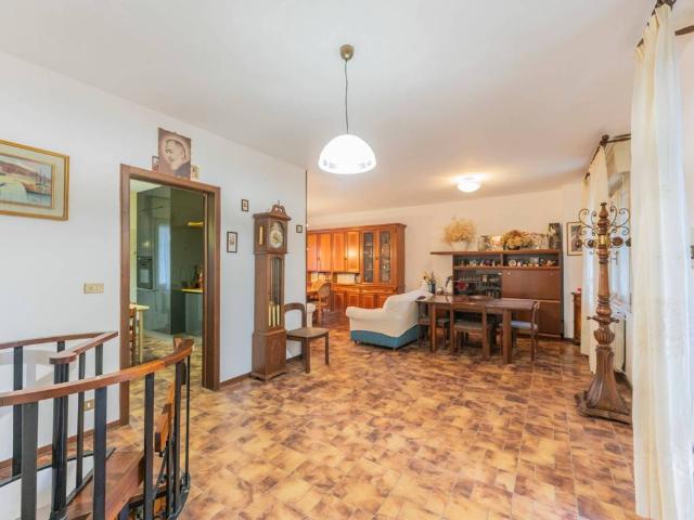 Villa Indipendente in vendita a Unione Reno Galliera, Galliera