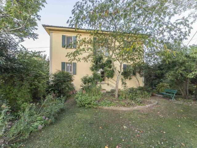 Villa Indipendente in vendita a Unione Reno Galliera, Galliera