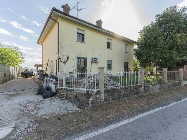 Villa Indipendente in vendita a Unione Reno Galliera, Galliera