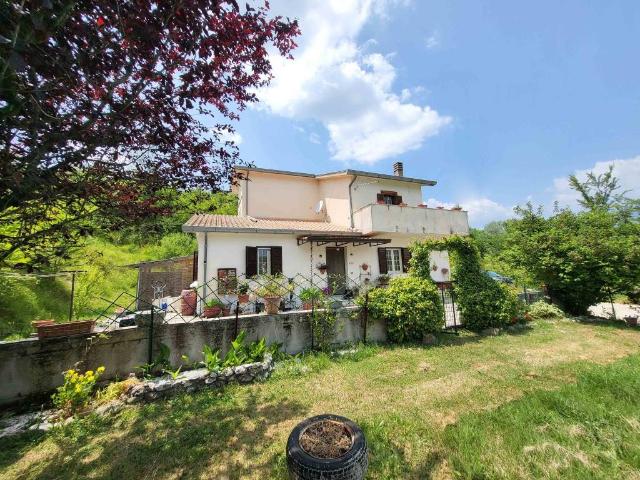 Villa Indipendente in vendita a Gallinaro, Frosinone