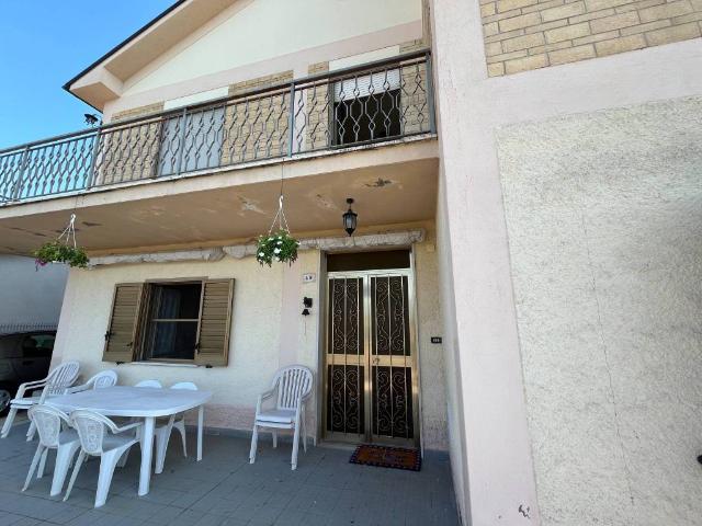Villa Indipendente in vendita a Gallinaro, Lazio