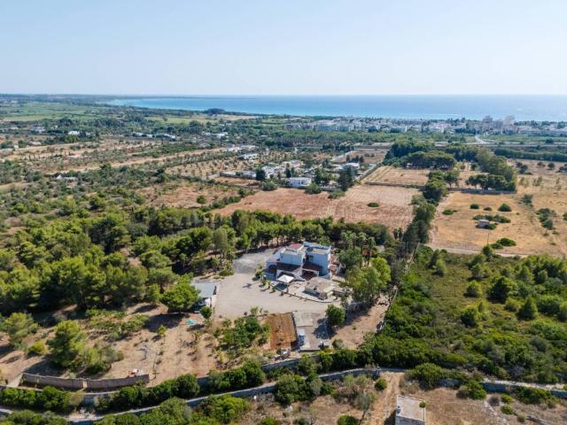 Villa Indipendente in vendita a Puglia, Lecce