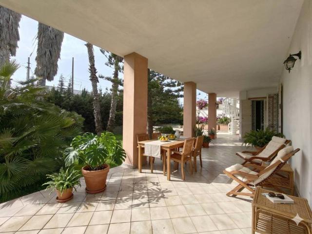 Villa Indipendente in vendita a Puglia, Lecce