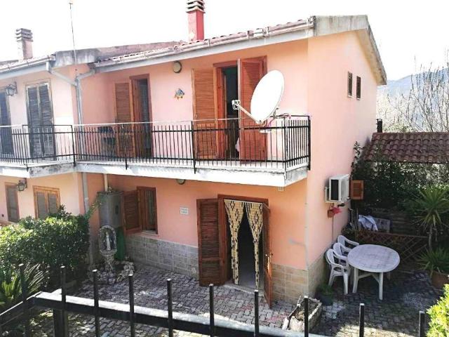 Villa Indipendente in vendita a Galluccio, Campania