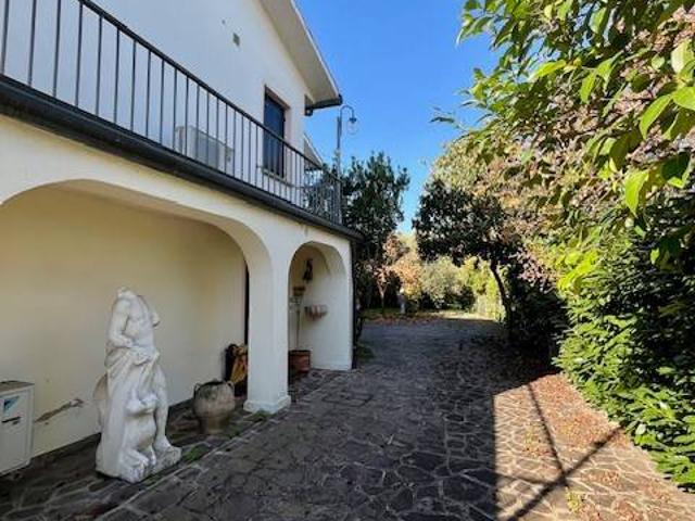 Villa Indipendente in vendita a Galzignano Terme, Veneto
