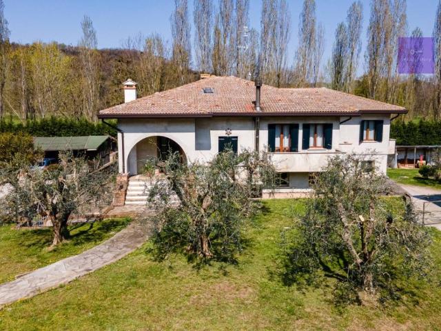 Villa Indipendente in vendita a Galzignano Terme, Veneto