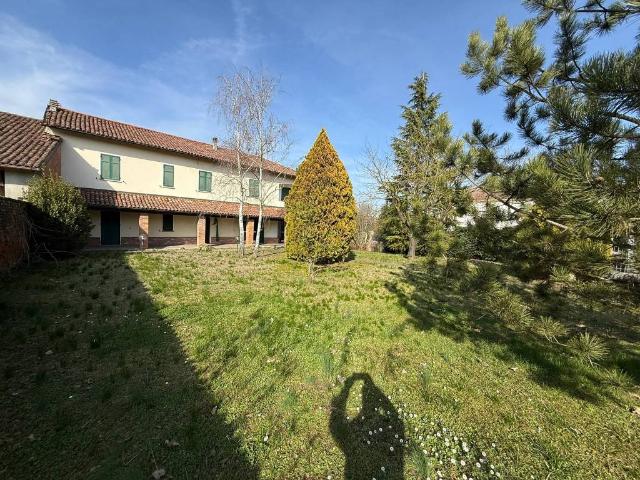 Villa Indipendente in vendita a Gamalero, Alessandria