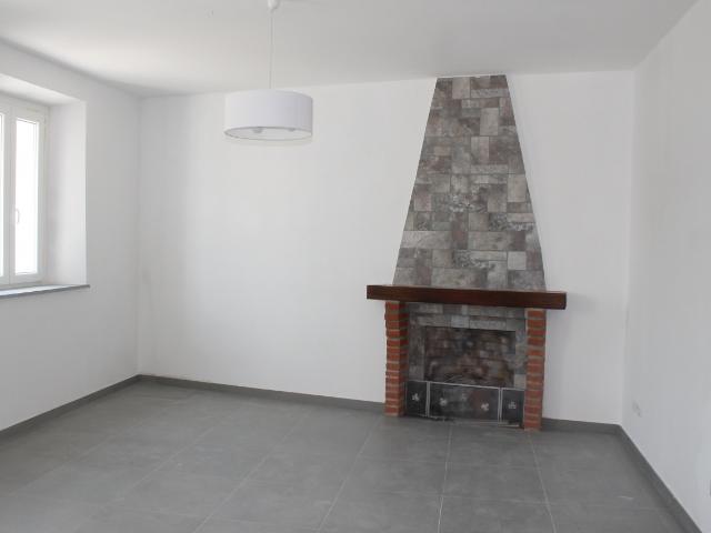 Villa Indipendente in vendita a Gambarana, Lombardia