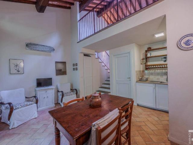 Villa Indipendente in vendita a Unione dei Comuni Circondario dell'Empolese Valdelsa, Gambassi Terme