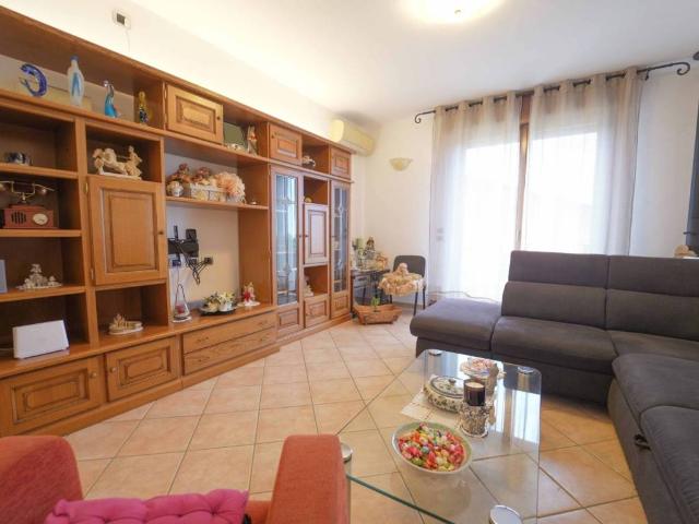 Villa Indipendente in vendita a Gambettola, Reggio Emilia