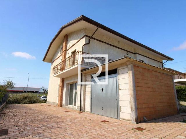 Villa Indipendente in vendita a Gambettola, Reggio Emilia